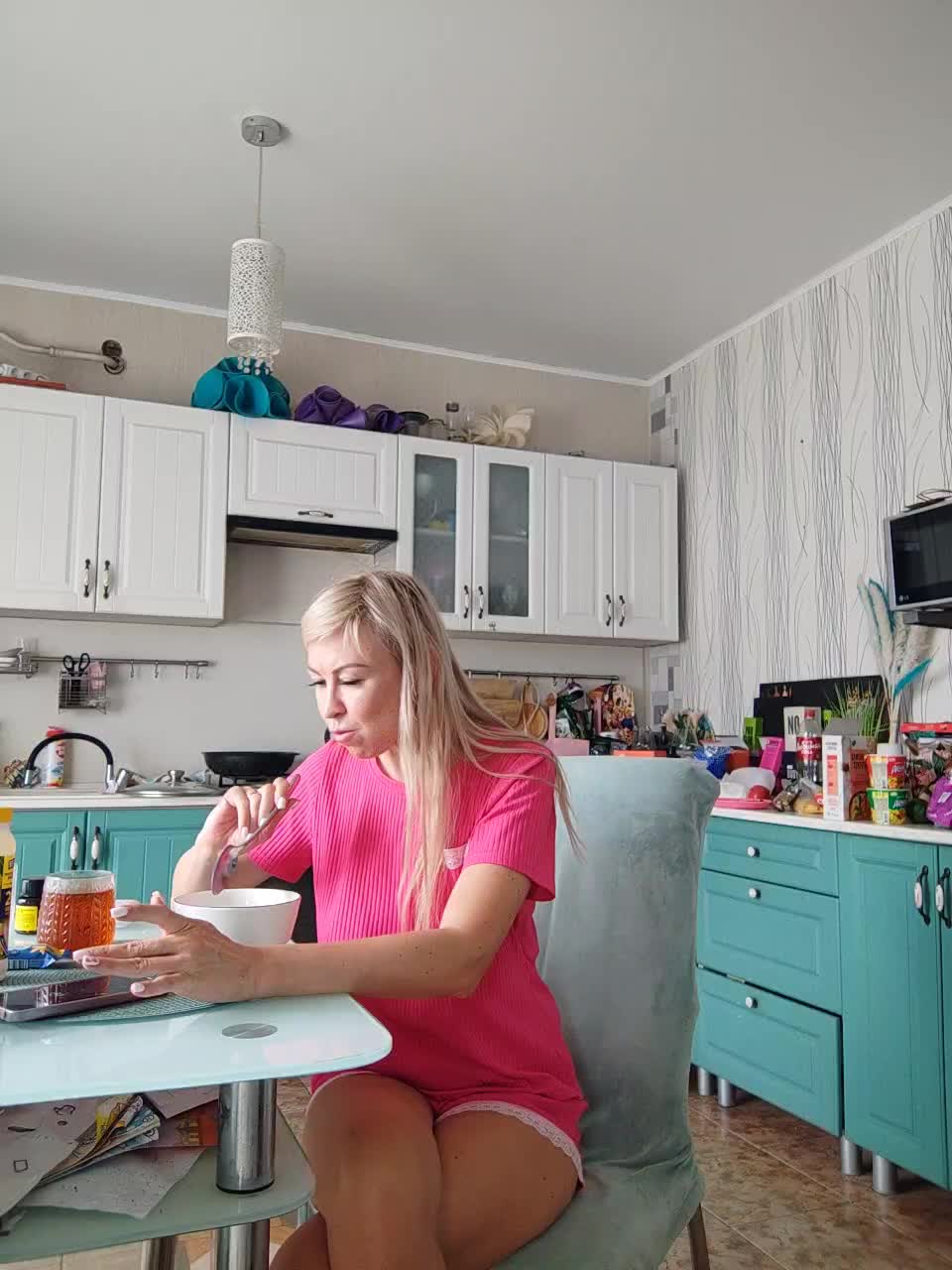 Blondi_Love Adult Chat October 9, 2025