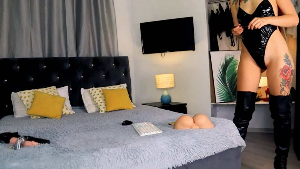 InvitingTina Adult Chat October 9, 2025