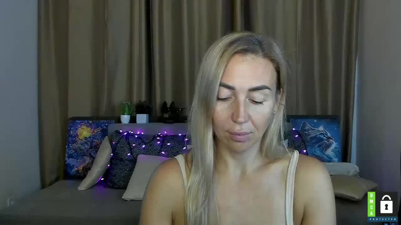 Jullyblondkiss Adult Chat October 9, 2025