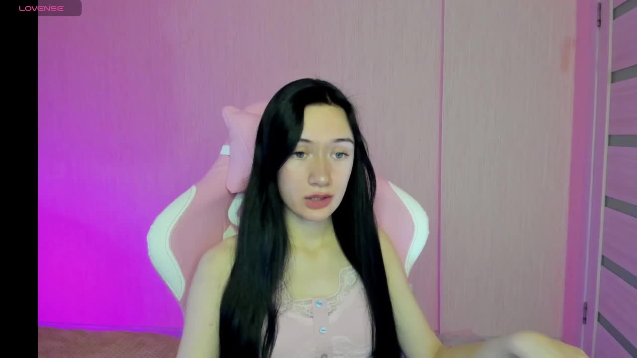 ArinaMeow19 Adult Chat October 9, 2025