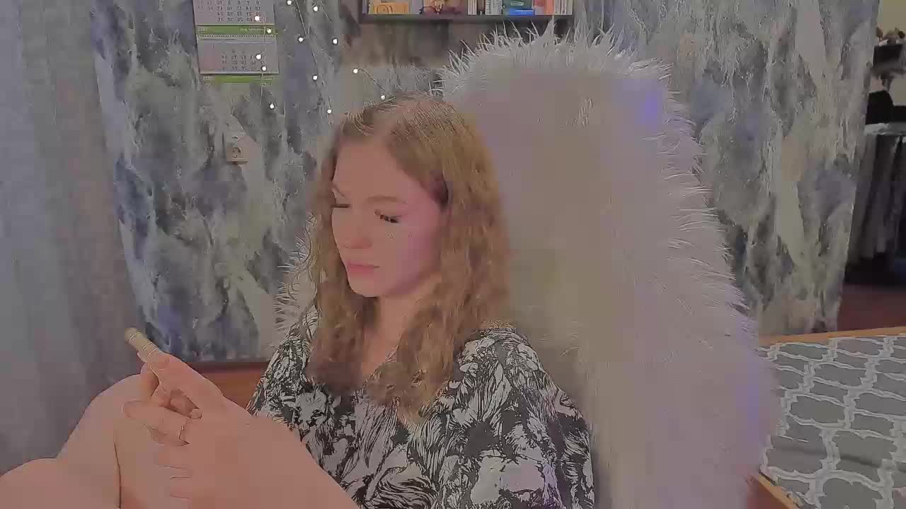 JuxxxsyBunx Adult Chat October 9, 2025