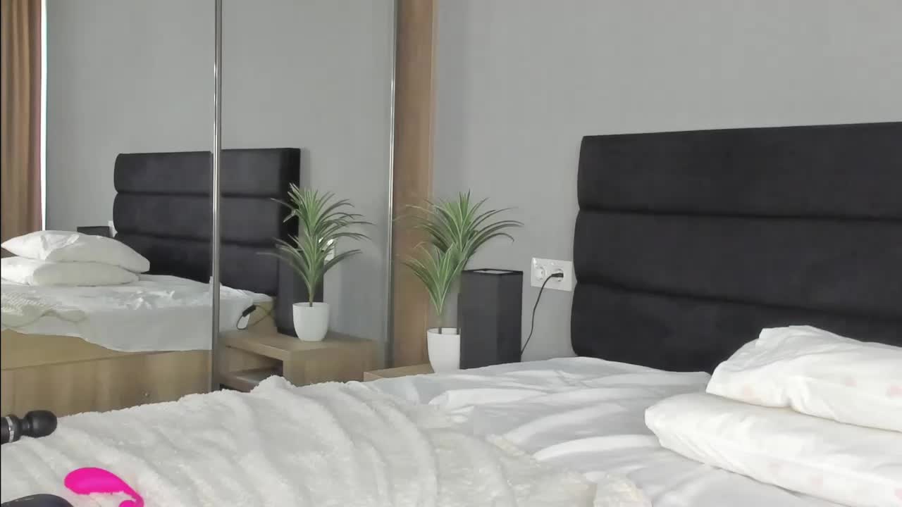 forevere-smile Adult Chat October 9, 2025