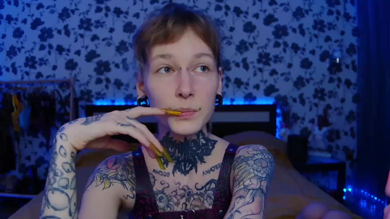 LittleSpaceMouse- Adult Chat October 9, 2025