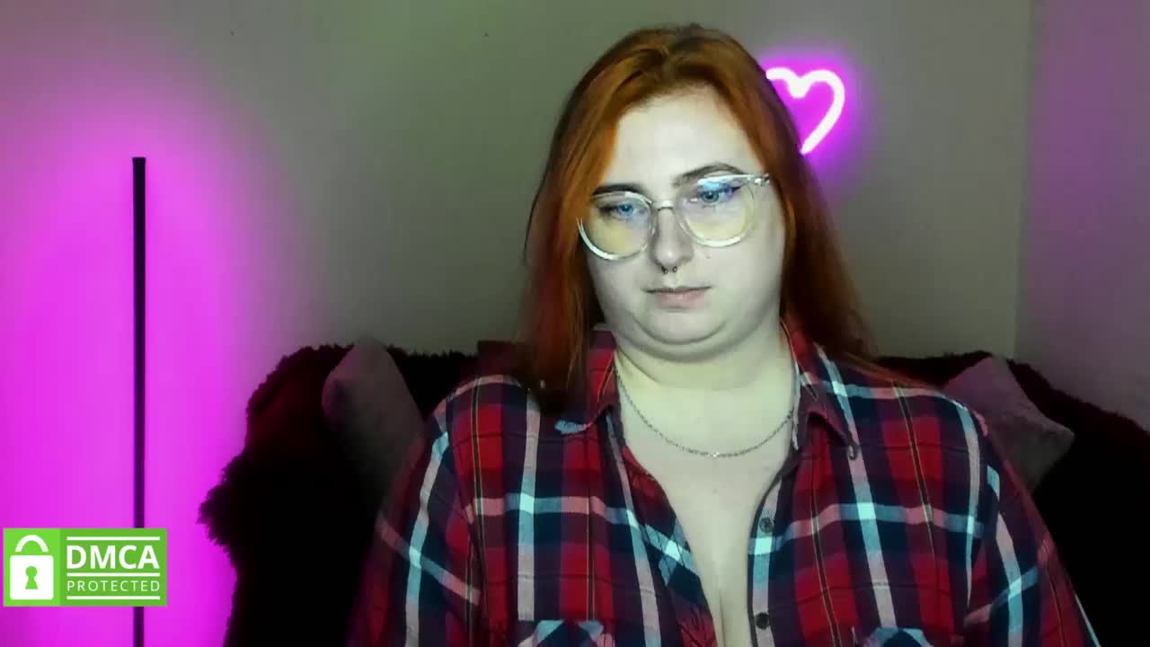 Aliciaredluv Adult Chat October 9, 2025