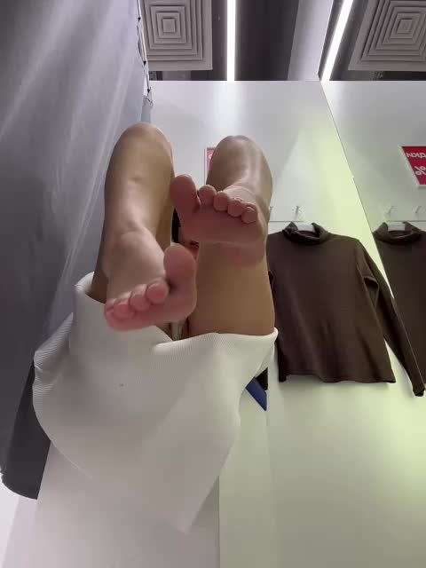 OlivkaVif Adult Chat October 10, 2025