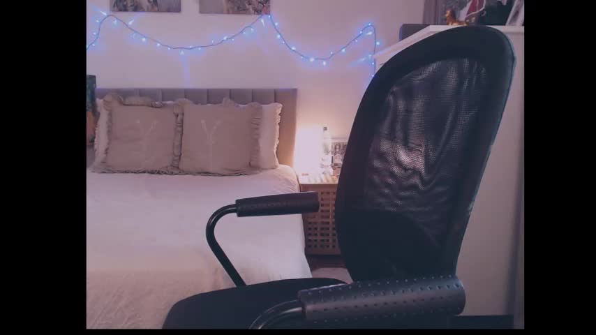 julialiones Adult Chat October 9, 2025