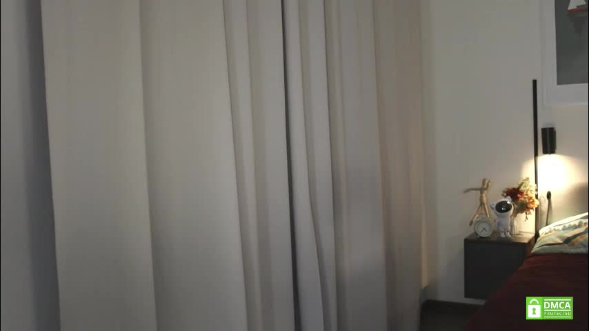 _whoareu_ Adult Chat October 10, 2025