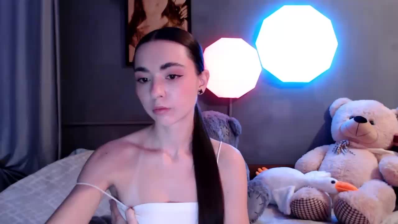 Miuzxc Adult Chat October 10, 2025