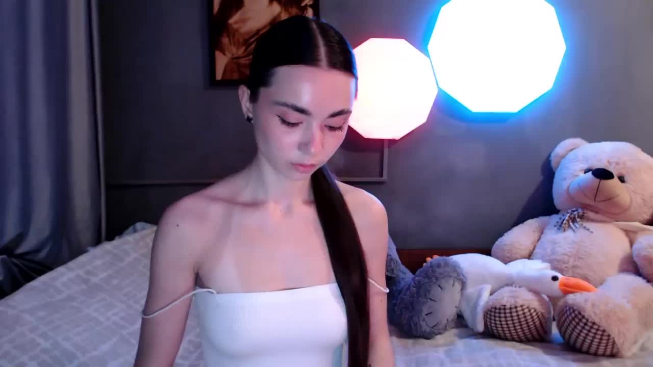 Miuzxc Adult Chat October 10, 2025