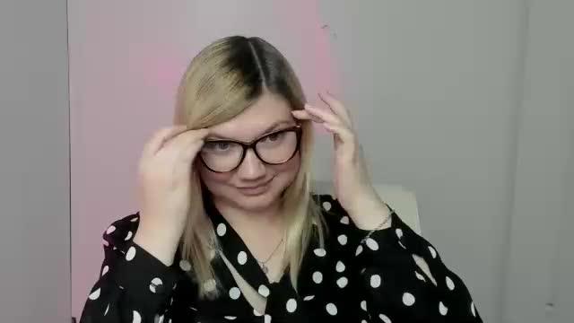 molly_moree Adult Chat October 10, 2025