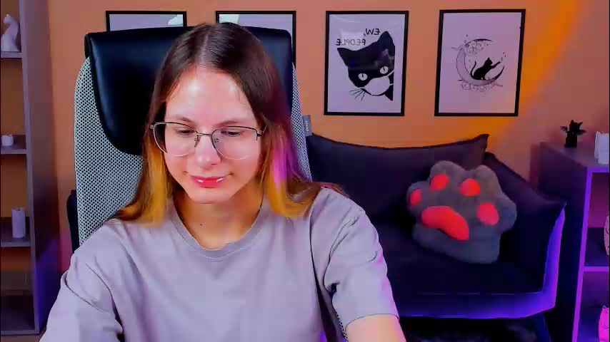 carrie_roses Adult Chat October 10, 2025