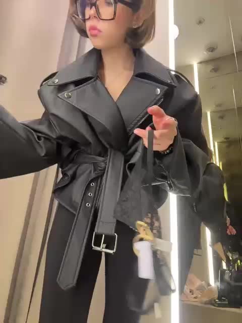 -Alessandra-21- Adult Chat October 10, 2025