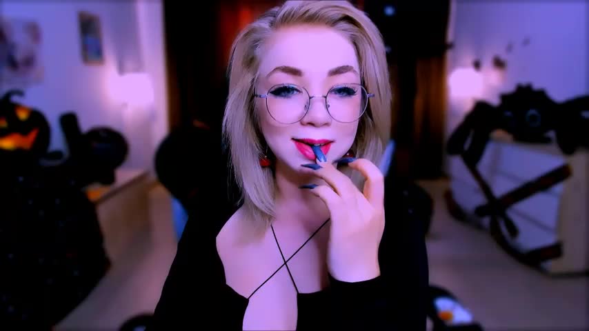 littleSiyfairy Adult Chat October 10, 2025