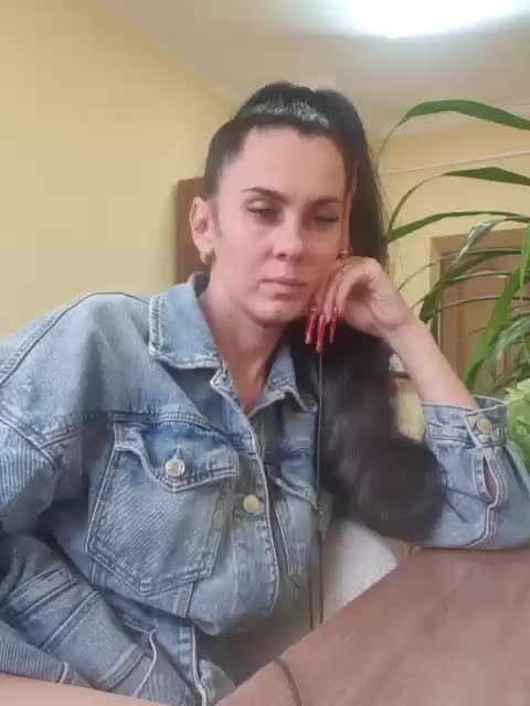 -France- Adult Chat October 10, 2025