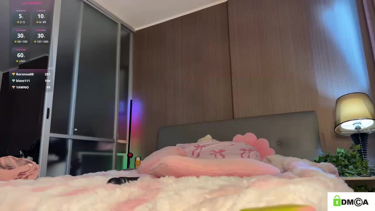 lizzyMeoww Adult Chat October 10, 2025