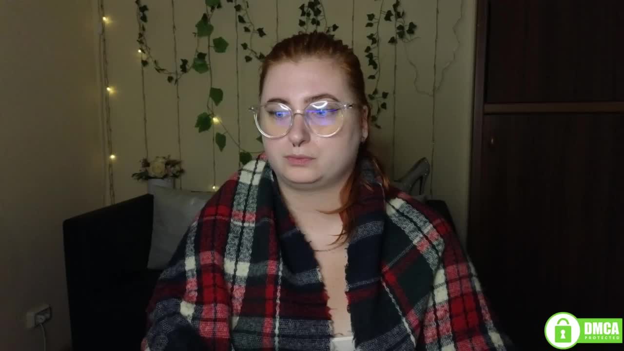 Aliciaredluv Adult Chat October 10, 2025