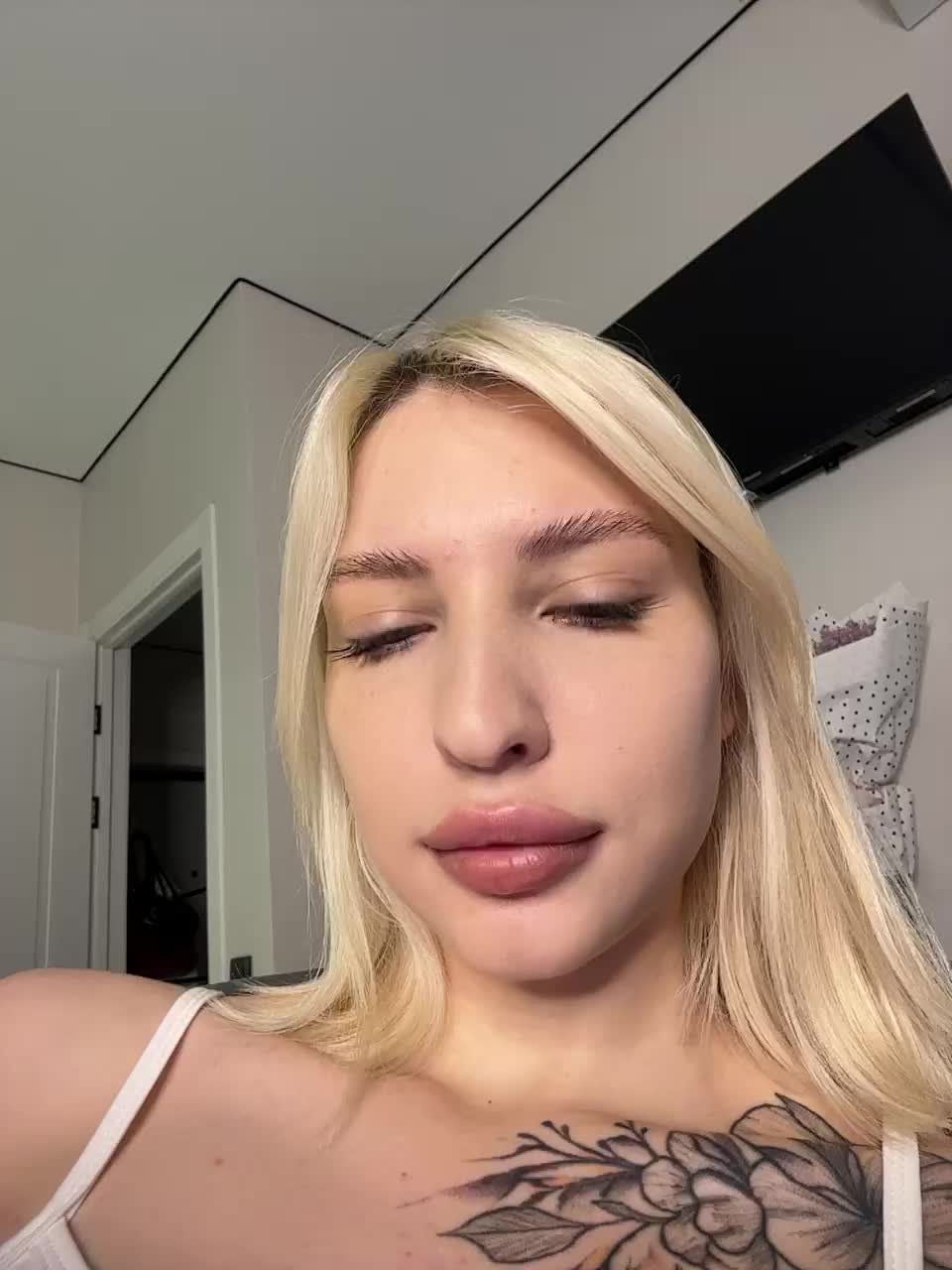 -Alexa-999- Adult Chat October 10, 2025