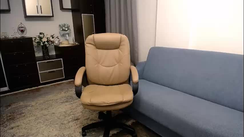 lindaliony Adult Chat October 11, 2025