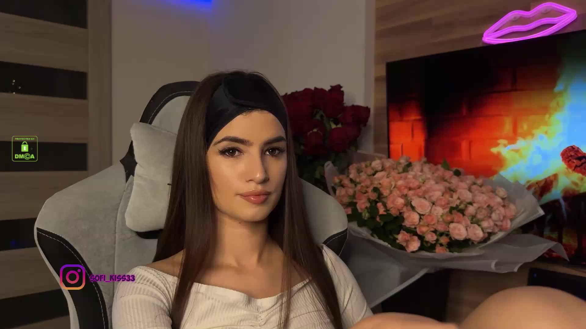 Sofi-Mi Adult Chat October 11, 2025