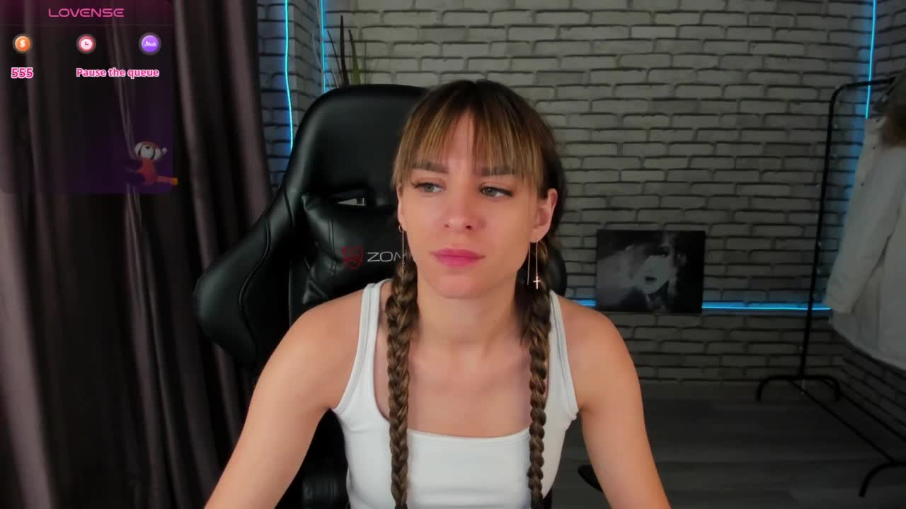 emy-angel1 Adult Chat October 11, 2025