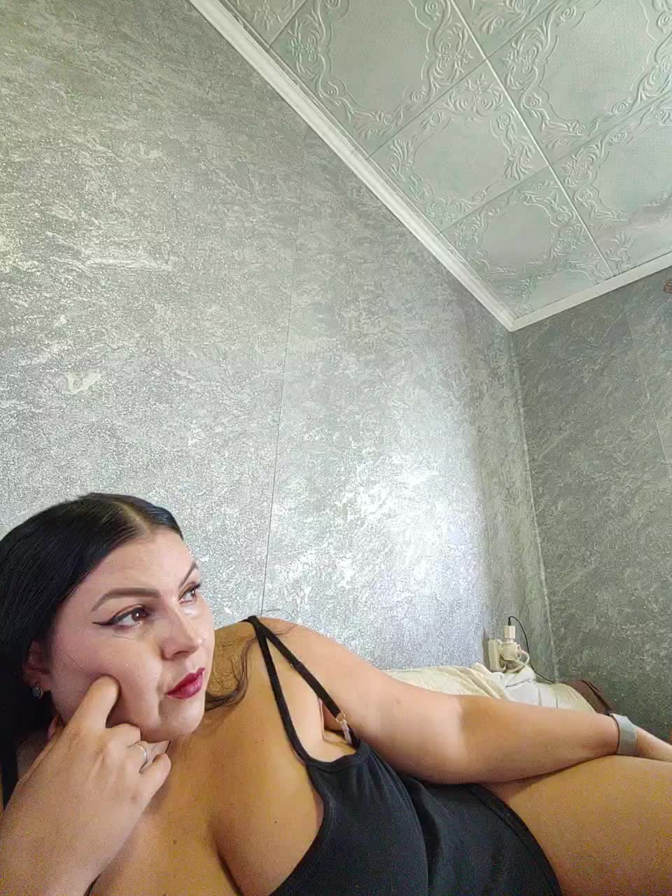 Cleopatra1990 Adult Chat October 11, 2025