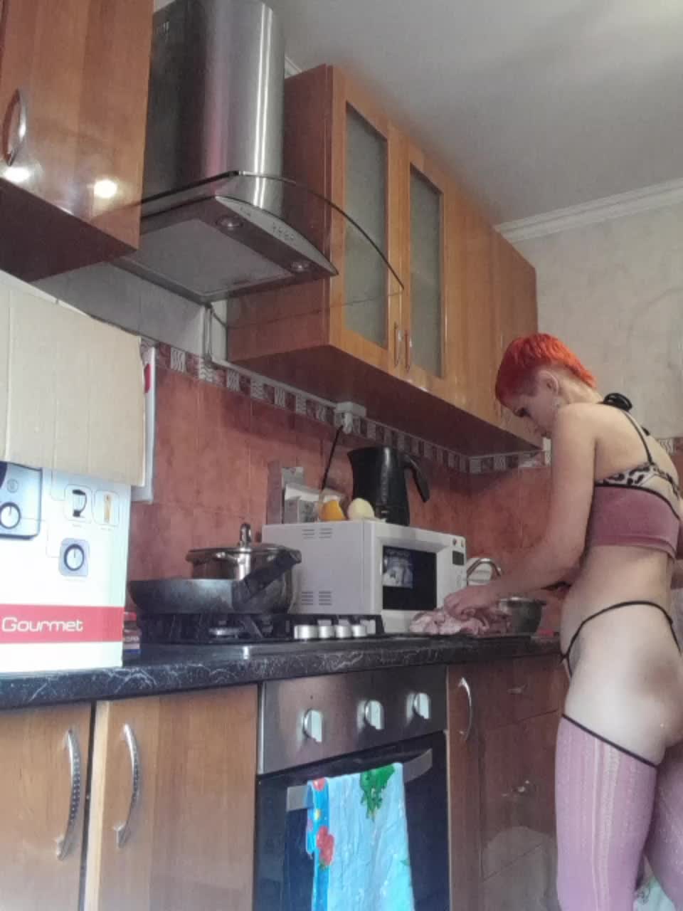 N-I-M-F-O-M-A-N-K-A Adult Chat October 11, 2025