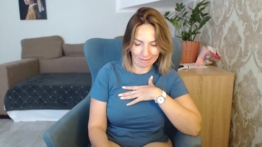 Mallinia Adult Chat October 11, 2025