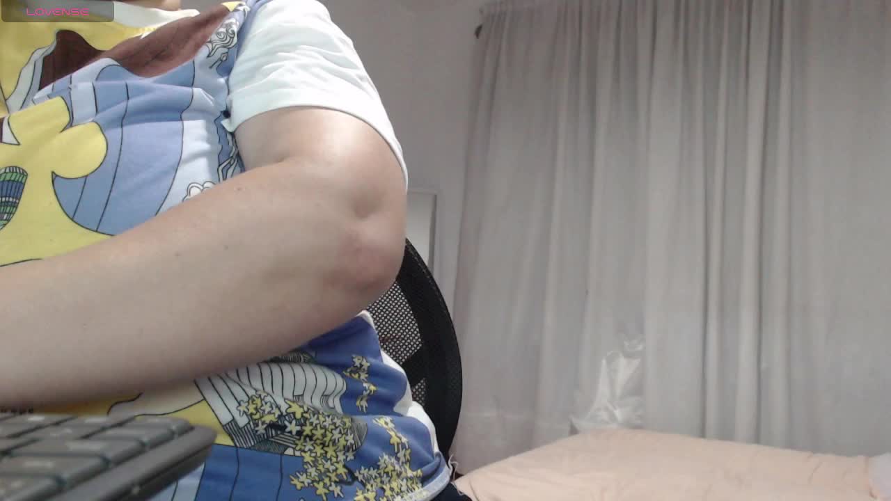 naturalmoommy Adult Chat October 11, 2025