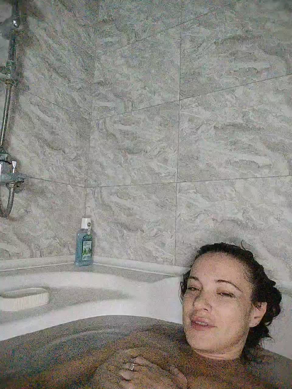 Lola3000 Adult Chat October 11, 2025