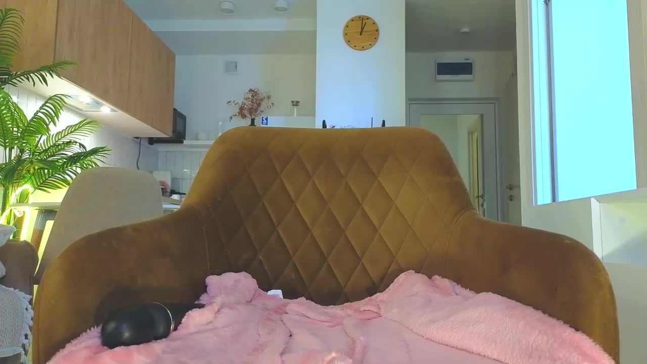 lili-roze Adult Chat October 11, 2025