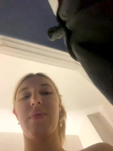 lina_wap Adult Chat October 12, 2025