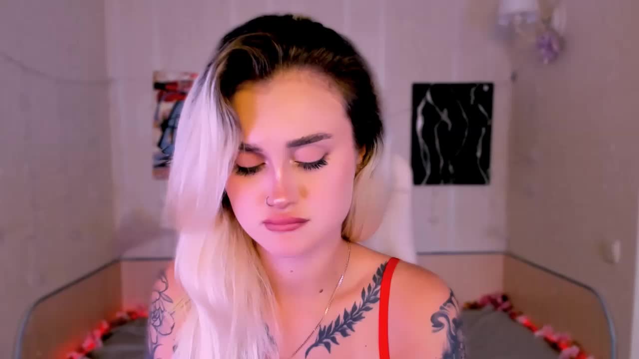 Ravenaaaa Adult Chat October 12, 2025