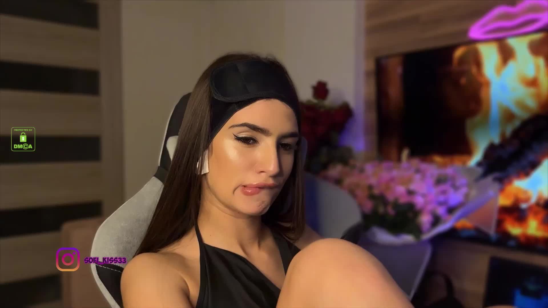 Sofi-Mi Adult Chat October 12, 2025