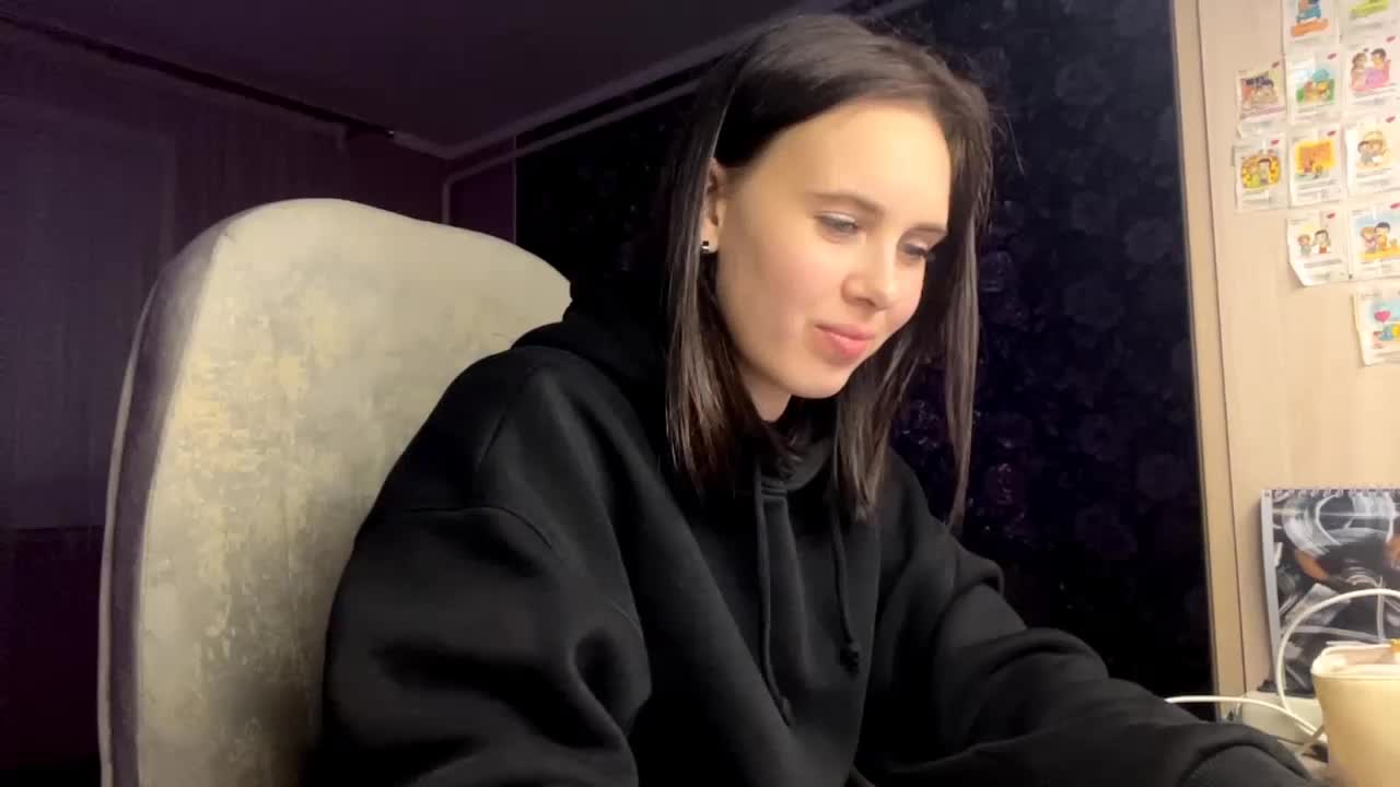 CANDY-LIPS-GIRL Adult Chat October 12, 2025