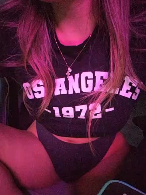 _m_a_r_i_a_888_ Adult Chat October 12, 2025