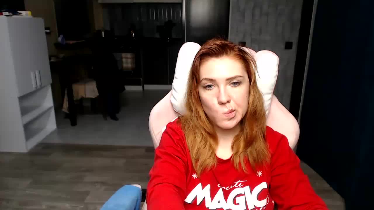 Regimasmile Adult Chat October 12, 2025