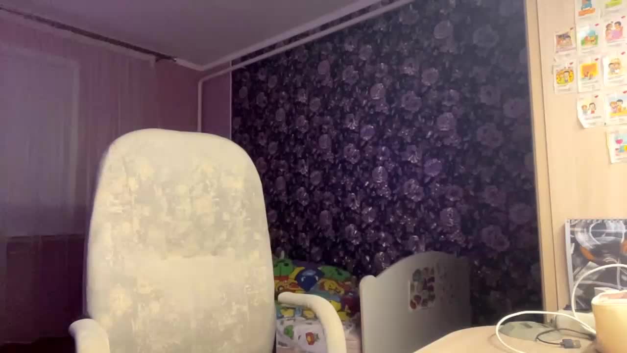 CANDY-LIPS-GIRL Adult Chat October 12, 2025