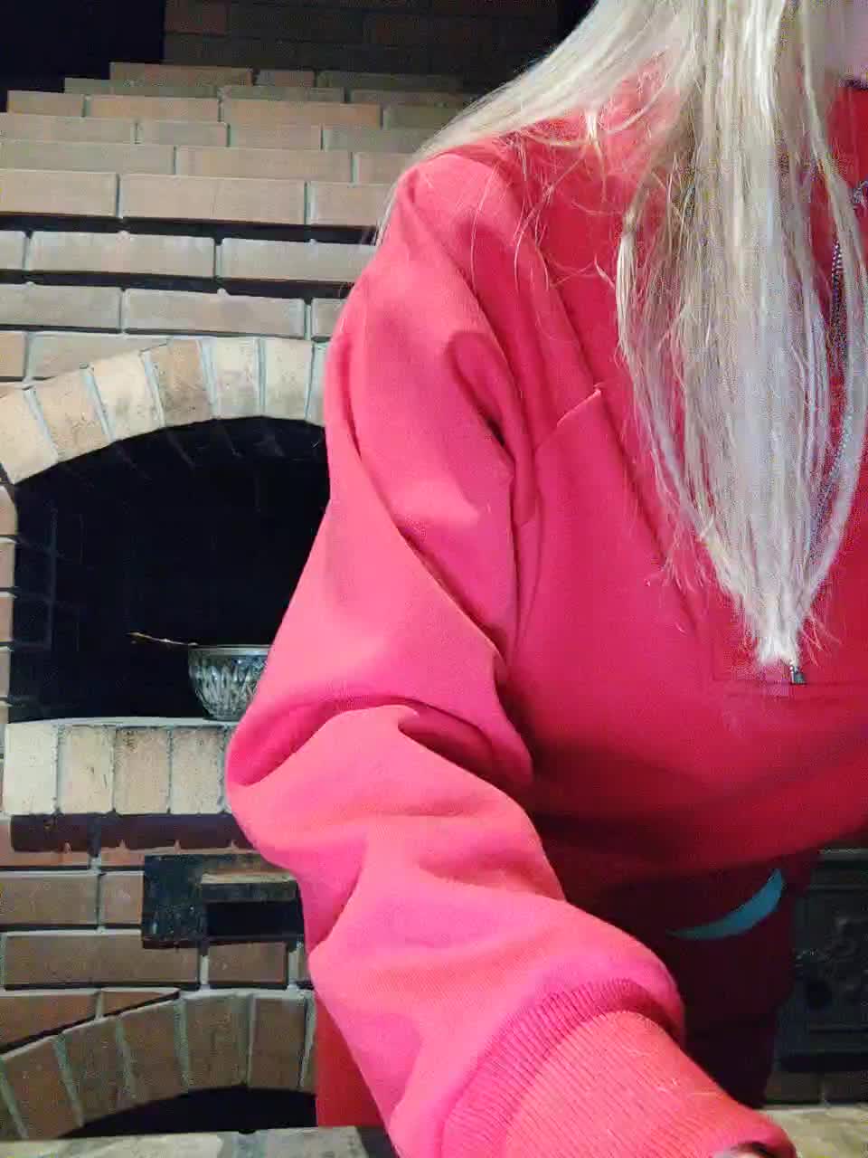 Blondi_Love Adult Chat October 12, 2025