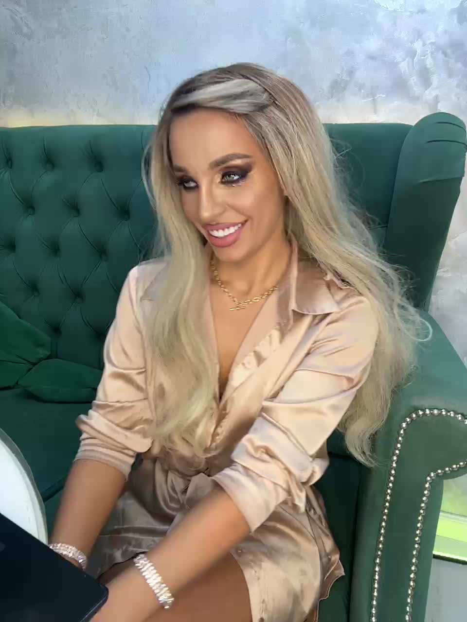 Darina_ Adult Chat October 12, 2025