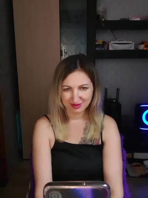 Nushka1984 Adult Chat October 12, 2025