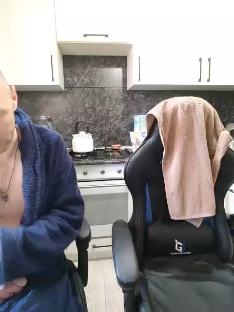 Innokentiy449 Adult Chat October 12, 2025