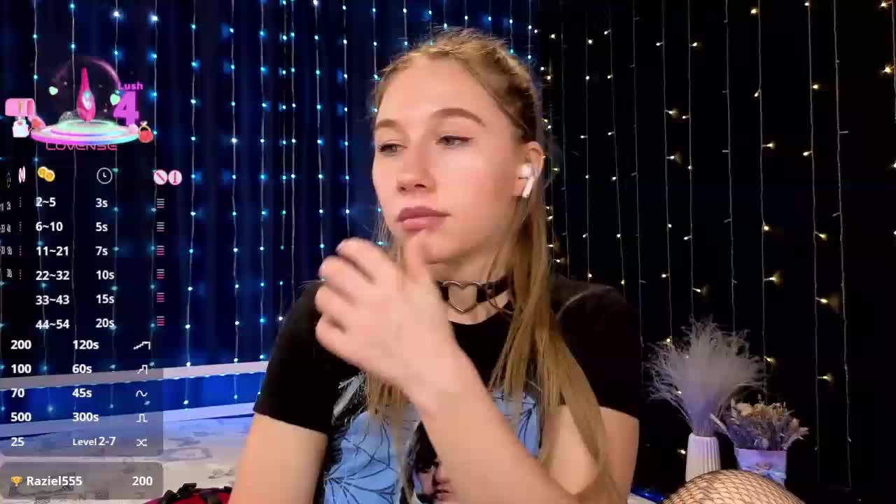 kiskaWEDNESDAY Adult Chat October 12, 2025