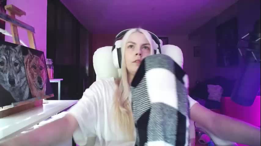 tinykylie Adult Chat October 12, 2025