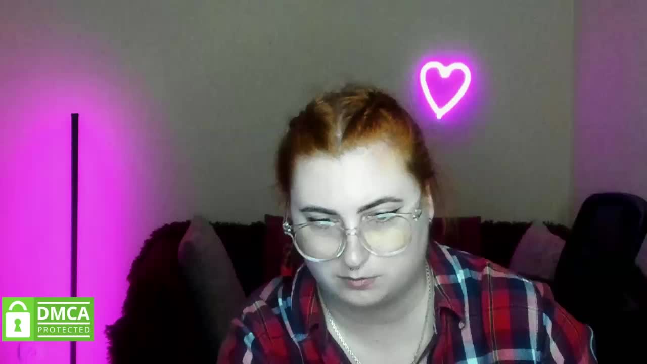 Aliciaredluv Adult Chat October 12, 2025