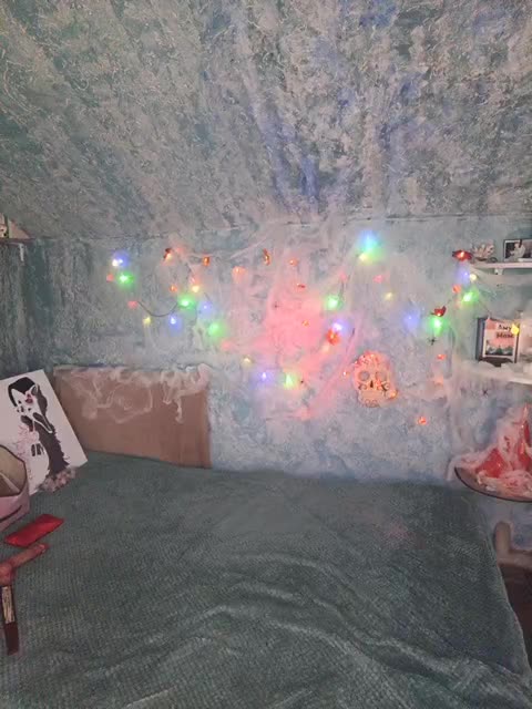 Mari_Gold Adult Chat October 12, 2025