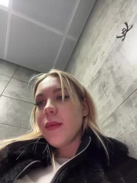 maksisy Adult Chat October 12, 2025