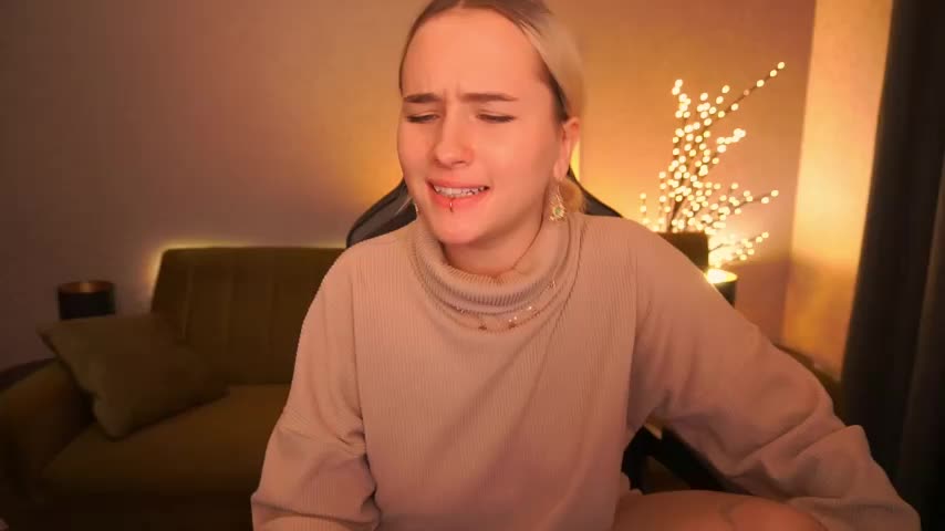 LilElfie Adult Chat October 13, 2025