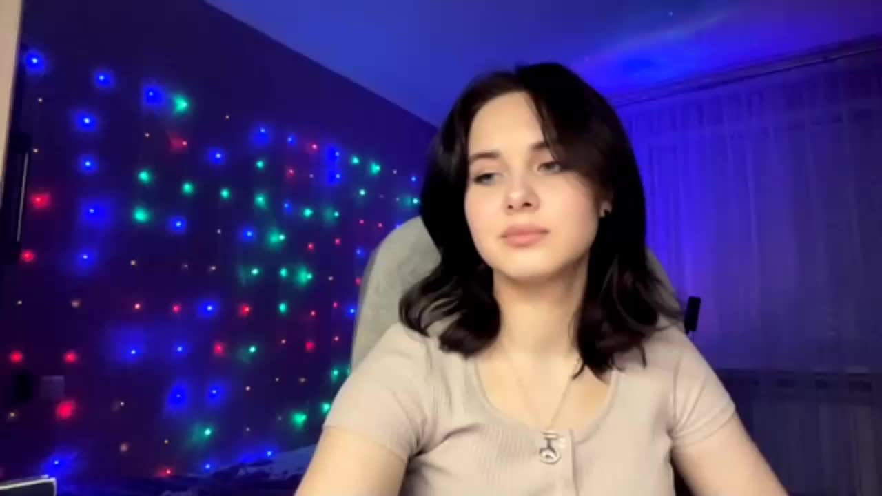 CANDY-LIPS-GIRL Adult Chat October 13, 2025