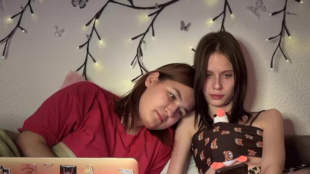 ZoyaVikki Adult Chat October 13, 2025