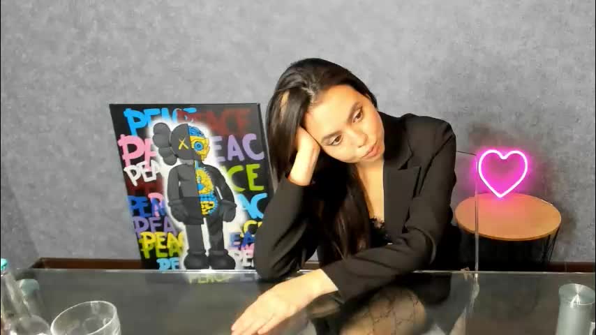 ur_emellly Adult Chat October 13, 2025